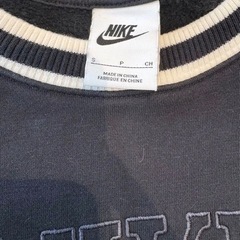 NIKE トレーナーの画像