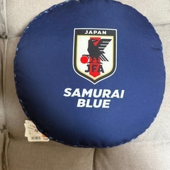 サンリオ×日本代表のコラボ抱き枕の画像