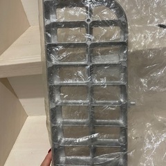 【新品】いすゞ　純正　プレートステップ　助手席用の画像