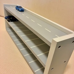 【スリコ】トミカ収納棚の画像