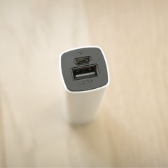 オムロン　モバイルバッテリーの画像