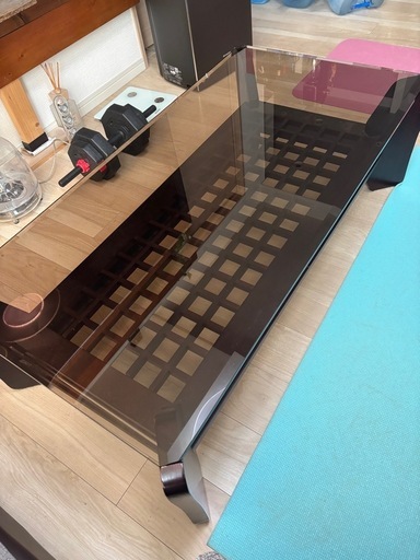 極美品CRASH GATE ジース リビングテーブル NOR ガラステーブル 美品