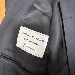 スーツ　A7  ブラック系の画像