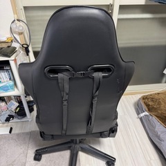 ゲーミングチェアの画像