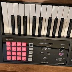 Roland FA06 61鍵シンセサイザーの画像