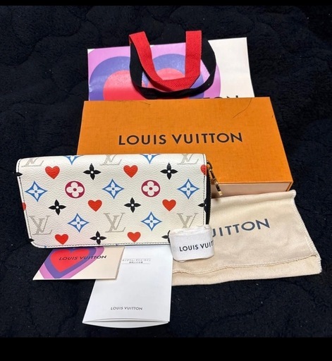 LOUIS VUITTONモノグラム限定品　ゲームオン ジッピーウォレット 長財布【RFIDタグ・シリアル】
