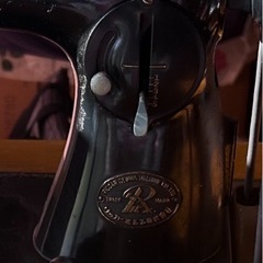 昭和レトロ　リッカーミシンの画像