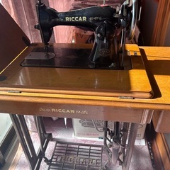 昭和レトロ　リッカーミシンの画像