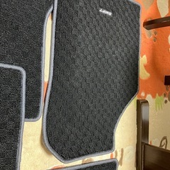 スズキ　スイフト　純正フロアマット　　の画像