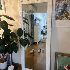 装飾付きミラー 全身鏡の画像
