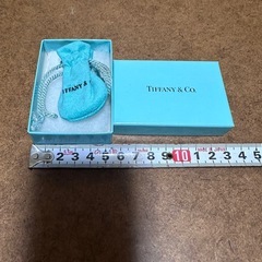 ティファニー TIFFANY 巾着袋 空箱 アクセサリーケース 空箱と巾着袋の画像