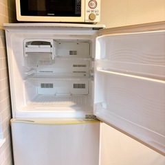 SHARP冷蔵庫の画像