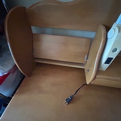 学習机☆ライトとコンセント付き☆の画像