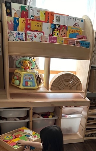 ひのきのほんたて 絵本棚 収納棚