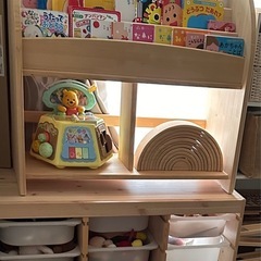 ひのきのほんたて 絵本棚 収納棚の画像