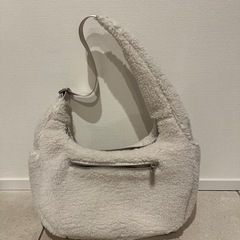 ルルレモン　lululemon ショルダーバッグの画像