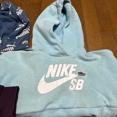 男の子　PUMA NIKEパーカー　140-150 計4枚（ほぼ新品含む）の画像