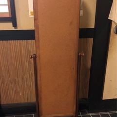 木製　キャスター付き　鏡の画像