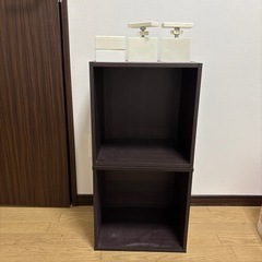 カラーボックス、突っ張り棒、2×4アジャスター等の画像