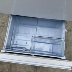 ㊗️新年初売りセール🉐21⭐️2023年製美品★シャープ　冷蔵庫　自動製氷　ガラス扉　大型　3ドアの画像