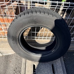 スタッドレスタイヤの画像