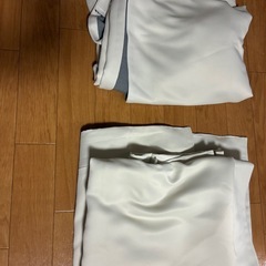 カーテンの画像