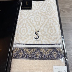 イブサンローラン　スポーツタオルの画像