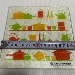 ル・クルーゼ　強化ガラス 鍋敷き 鍋置き キッチンプレート 非売品の画像