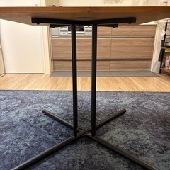 【1/4以降引き取りOK】ダイニングテーブルの画像