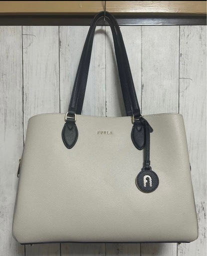 FURLA バック
