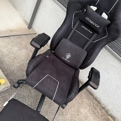 ゲーミングチェアの画像