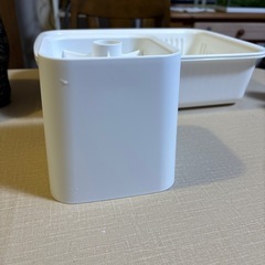 カトラリーたて、水切りカゴの画像