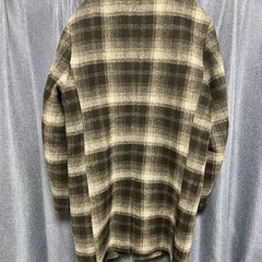 チェックロングコートの画像