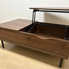 センターテーブル　(ニトリ:リフティ)の画像