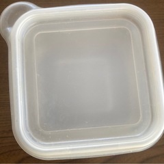 タッパーなどの画像
