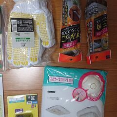 古めの雑貨まとめて500円の画像