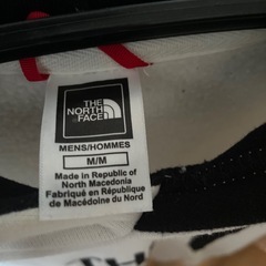 ノースフェイスパーカーの画像