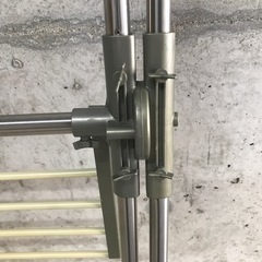 ステンレス製物干しラックの画像