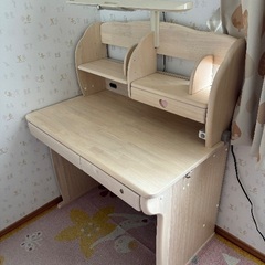 美品　コイズミ　女の子用　学習デスクの画像