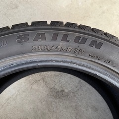 美品✨スタッドレスタイヤ4本セットの画像