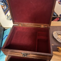 刺繍アクセサリーボックスの画像