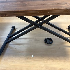 昇降テーブルの画像