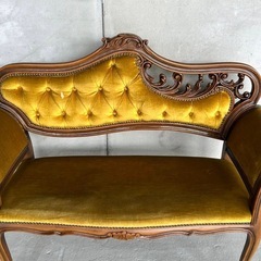 ✦80s✦ アンティークソファ カウチ ベルベット ゴールド 彫刻 ヴィンテージの画像
