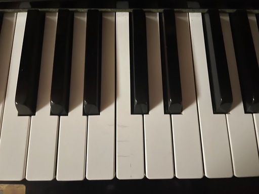 値下げしました。ヤマハ　アップライトピアノ　消音機能付き