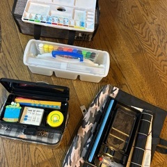 裁縫、書道、絵の具セットの画像