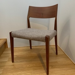 日進木工　Formsシリーズ　チェア　ウォールナットの画像