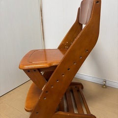 無料★木製の学習椅子 高さ調節可 業者様歓迎の画像