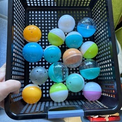 ガチャガチャ　空容器30個の画像