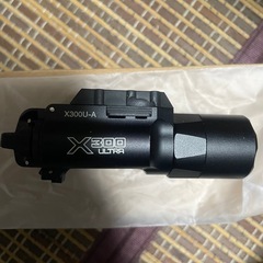 ほぼ未使用！ surefire レプリカ X300U ウェポンライト の画像