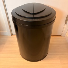 ZitA 自動開閉 ゴミ箱 30リットルの画像